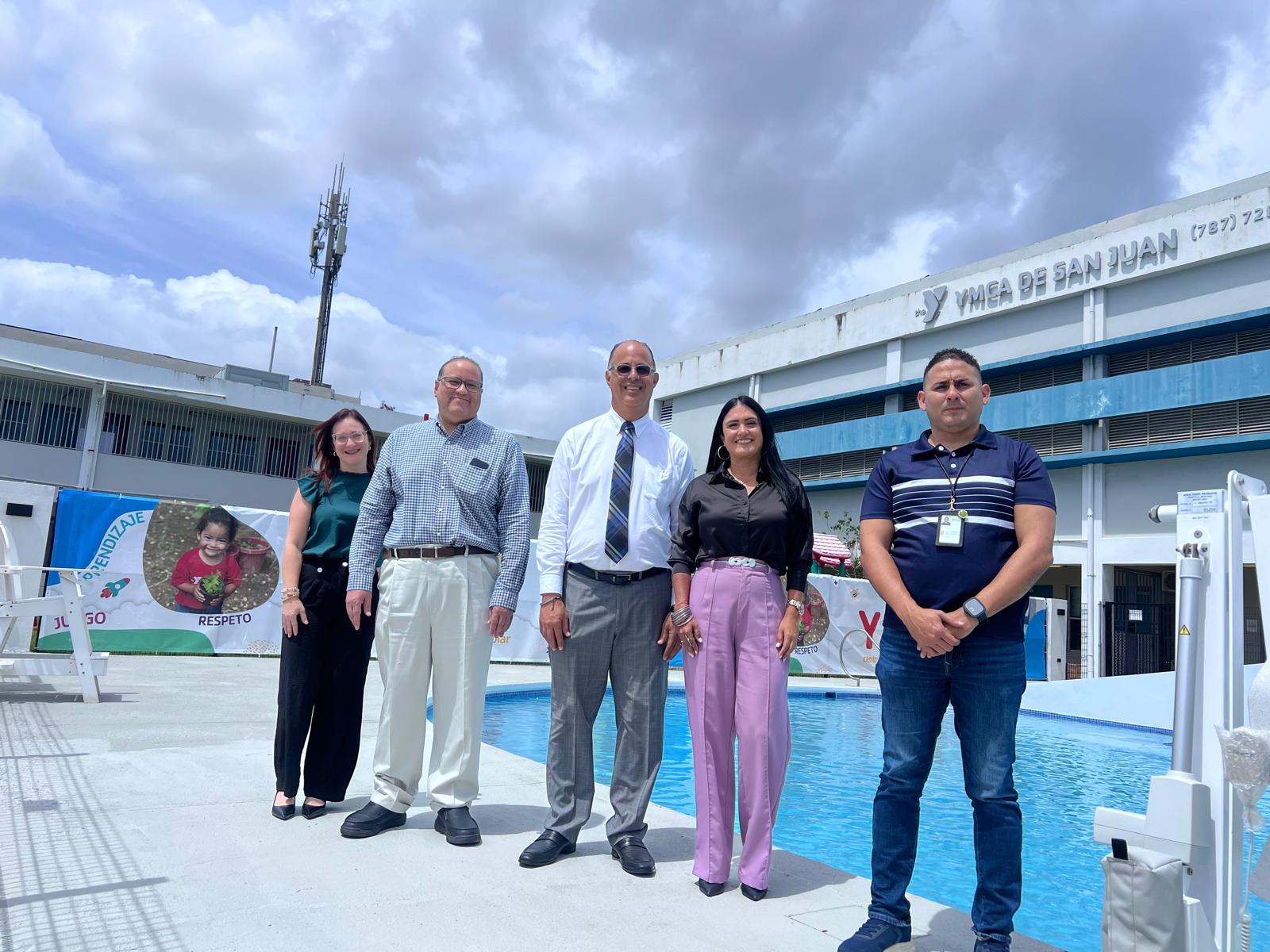Visita de un senador a las instalaciones de la YMCA de San Juan en 2026